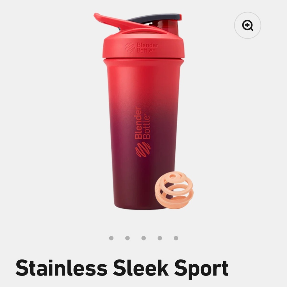 Strada® Sleek Shaker
Bottle - Sangria